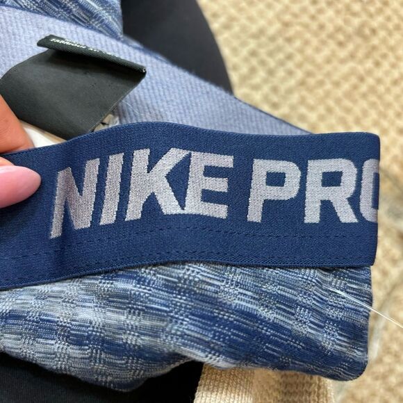 Ladies Nike Pro Hyperwarm England Nordic Print Leggings Size Medium - Picture 10 of 14